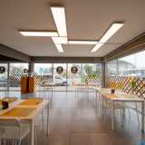 Per degustare i prodotti � possibile accomodarsi in quello che i coniugi definiscono lo �S-Tap Room�, lo spazio adibito al ristoro. Qui, fra tavoli e sedie, sono posizionati vari cimeli acquistati dalla coppia durante i loro viaggi per l�Europa...